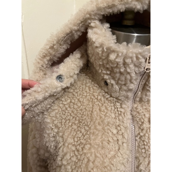 Abercrombie & Fitch Faux Teddy Sherpa Jacket with Detachable Hood - Picture 6 of 10